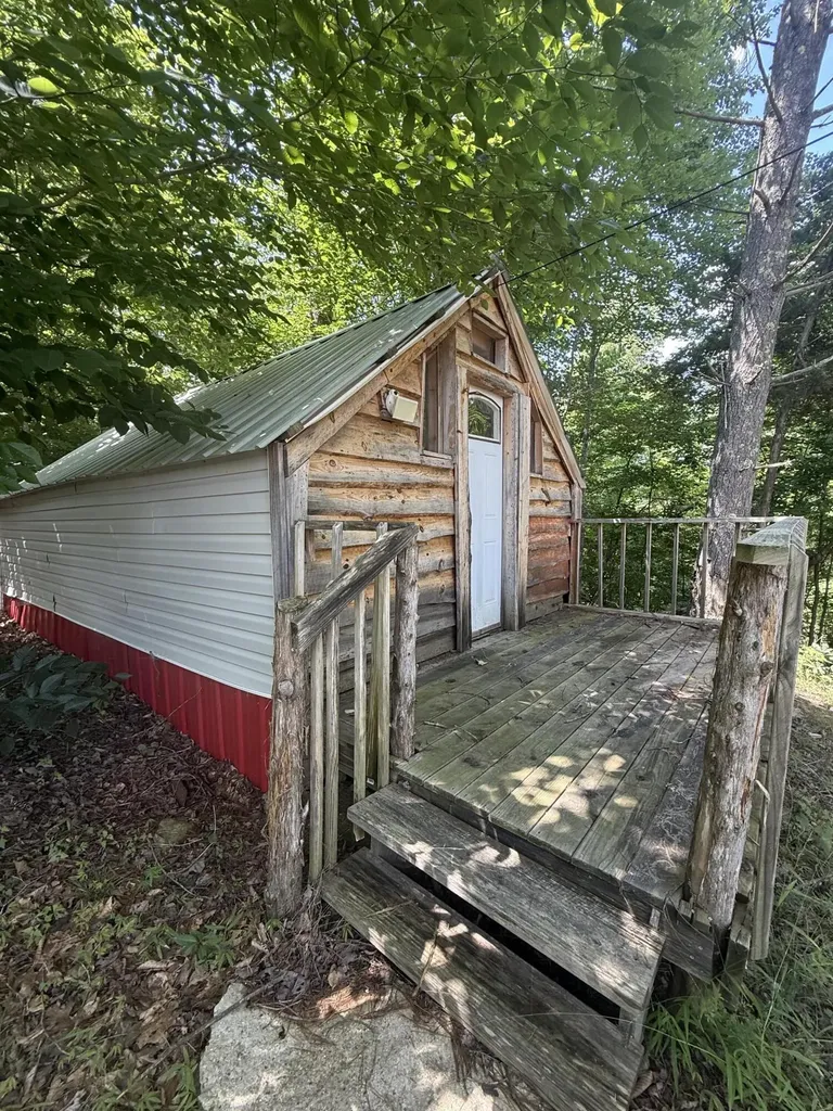 1036 Jesse Sears Road Somerset KY 42501
