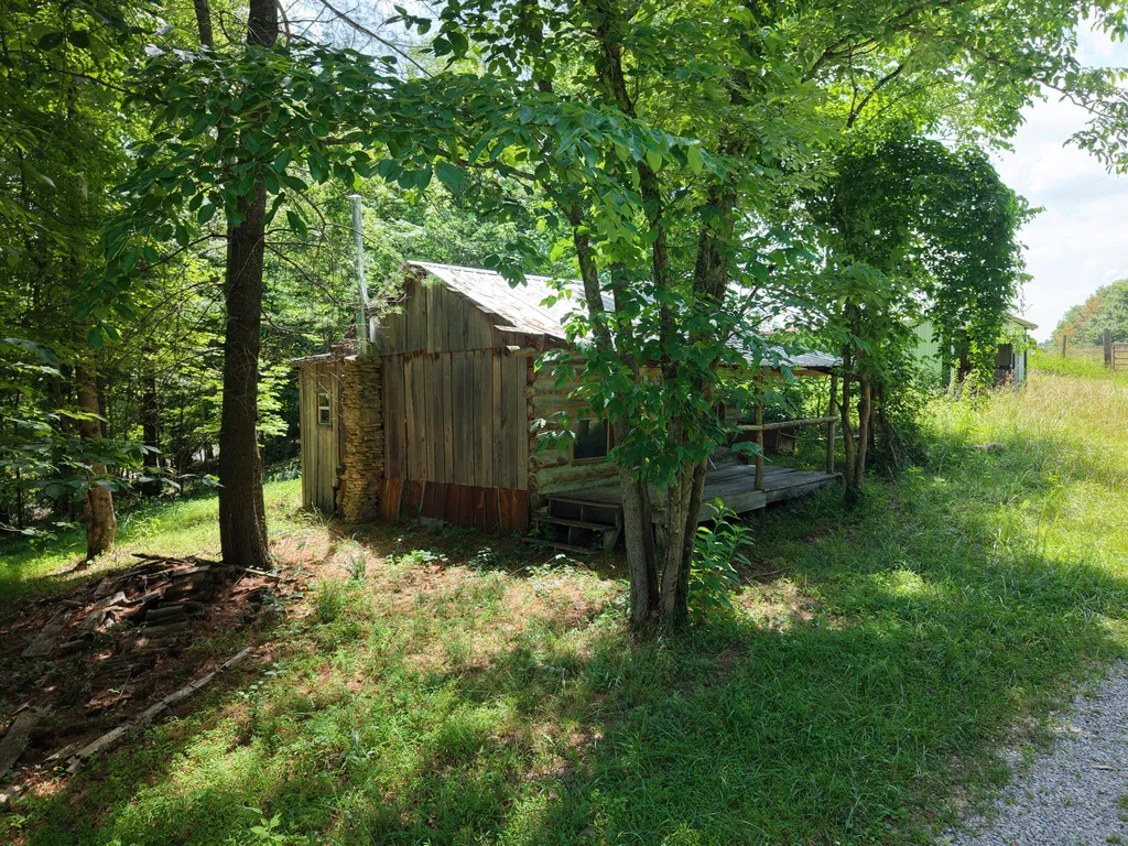 1036 Jesse Sears Road Somerset KY 42501