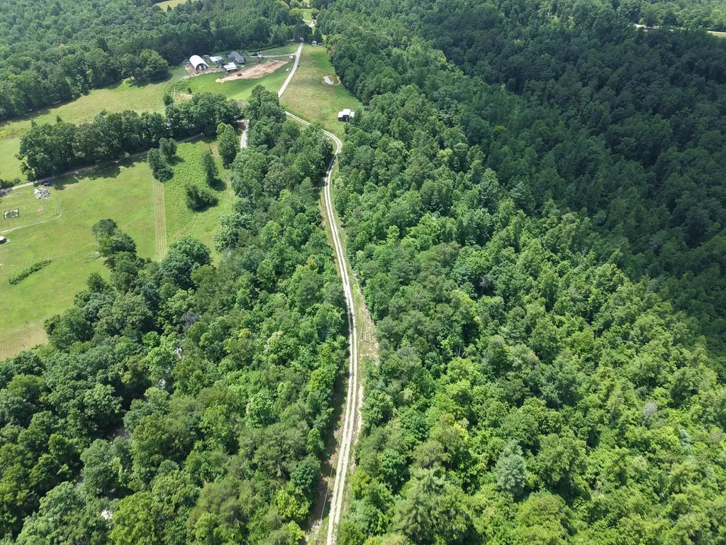 1036 Jesse Sears Road Somerset KY 42501