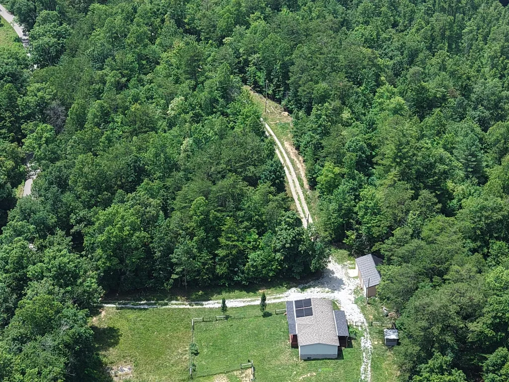 1036 Jesse Sears Road Somerset KY 42501