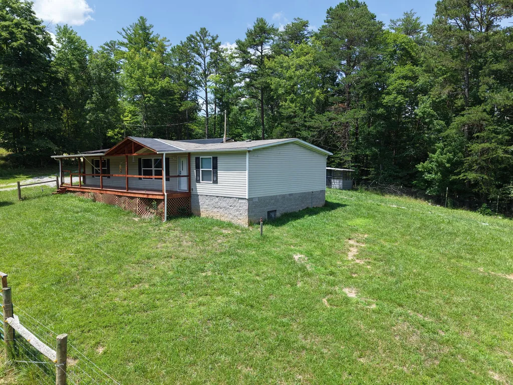 1036 Jesse Sears Road Somerset KY 42501