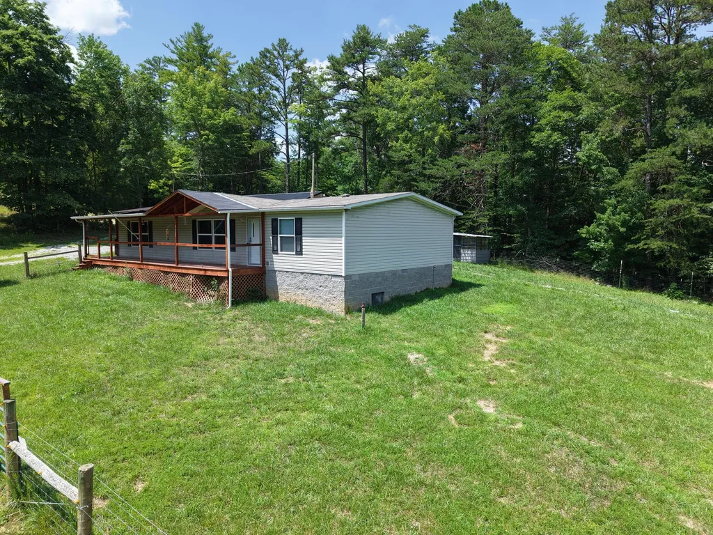 1036 Jesse Sears Road Somerset KY 42501
