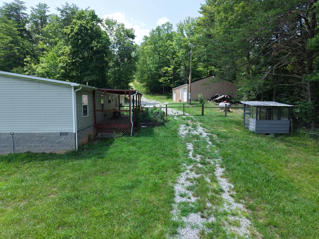 1036 Jesse Sears Road Somerset KY 42501