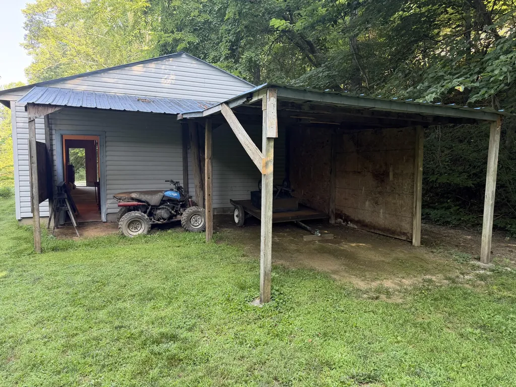 82 Stevens Lane Vanceburg KY 41179