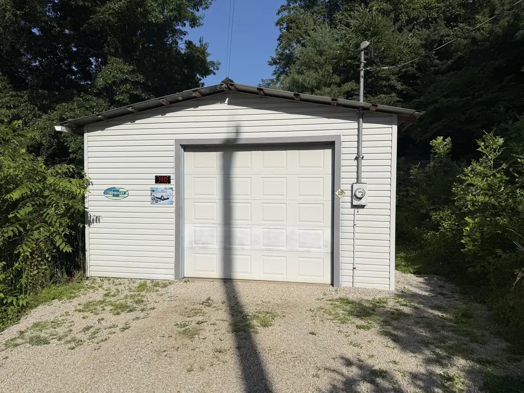 82 Stevens Lane Vanceburg KY 41179