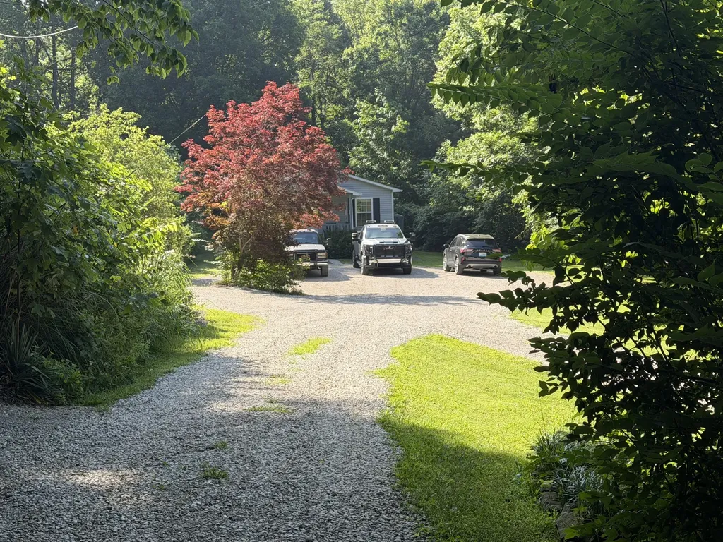 82 Stevens Lane Vanceburg KY 41179