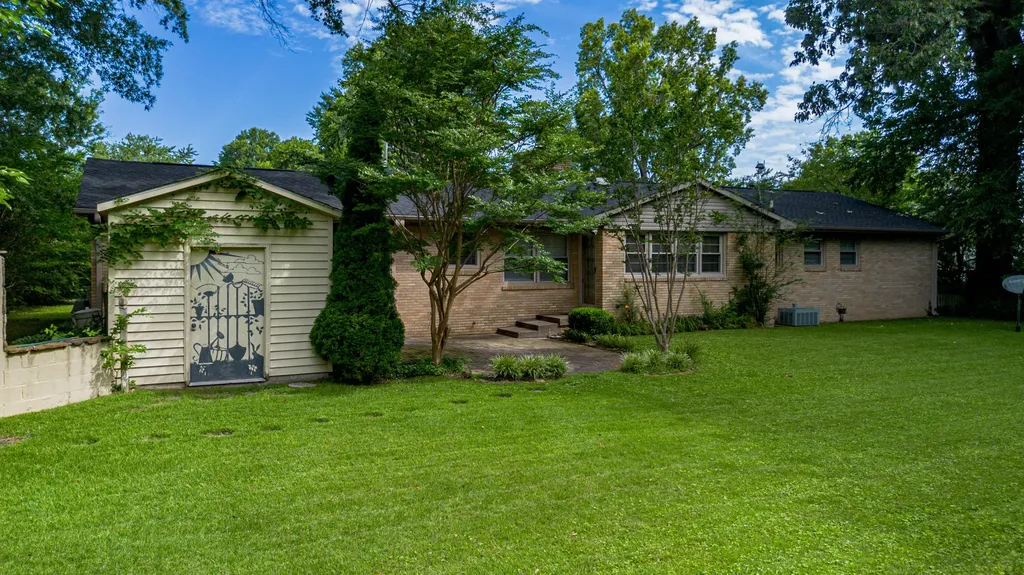 4116 Court Avenue Paducah KY 42001
