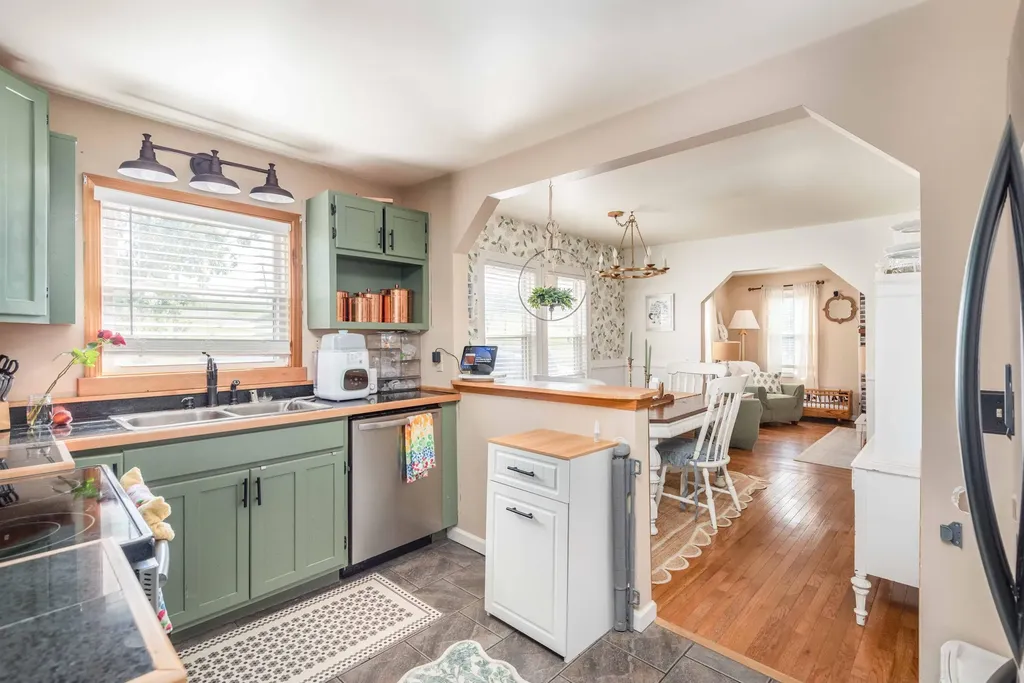 393 Mccouns Ferry Road Salvisa KY 40372