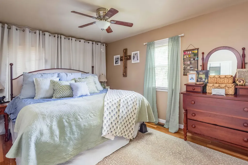 393 Mccouns Ferry Road Salvisa KY 40372