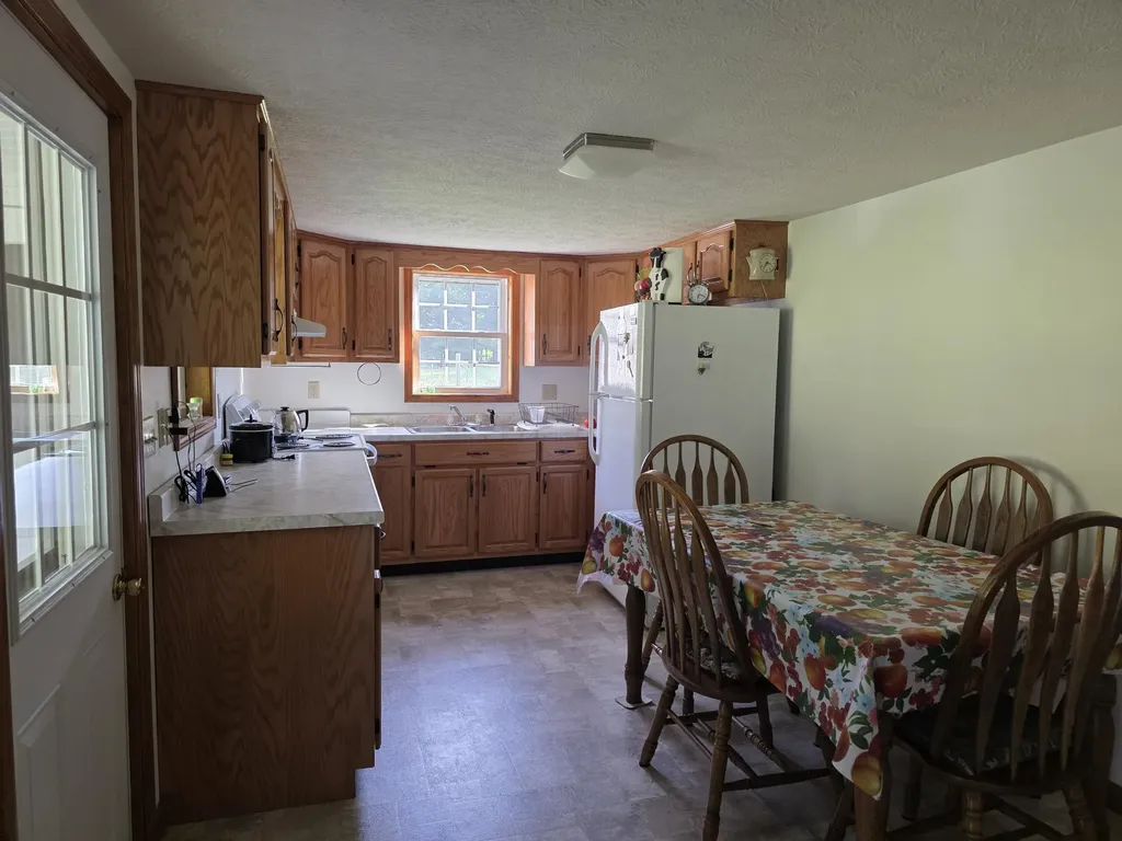 17141 Highway 200 Monticello KY 42633