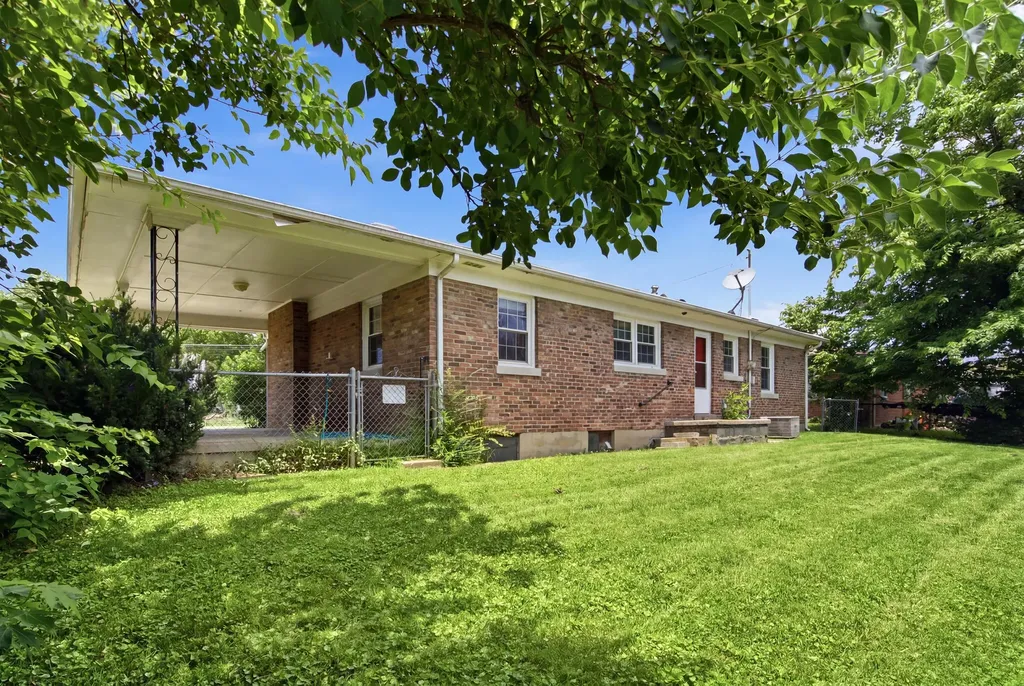 103 Clay Drive Richmond KY 40475
