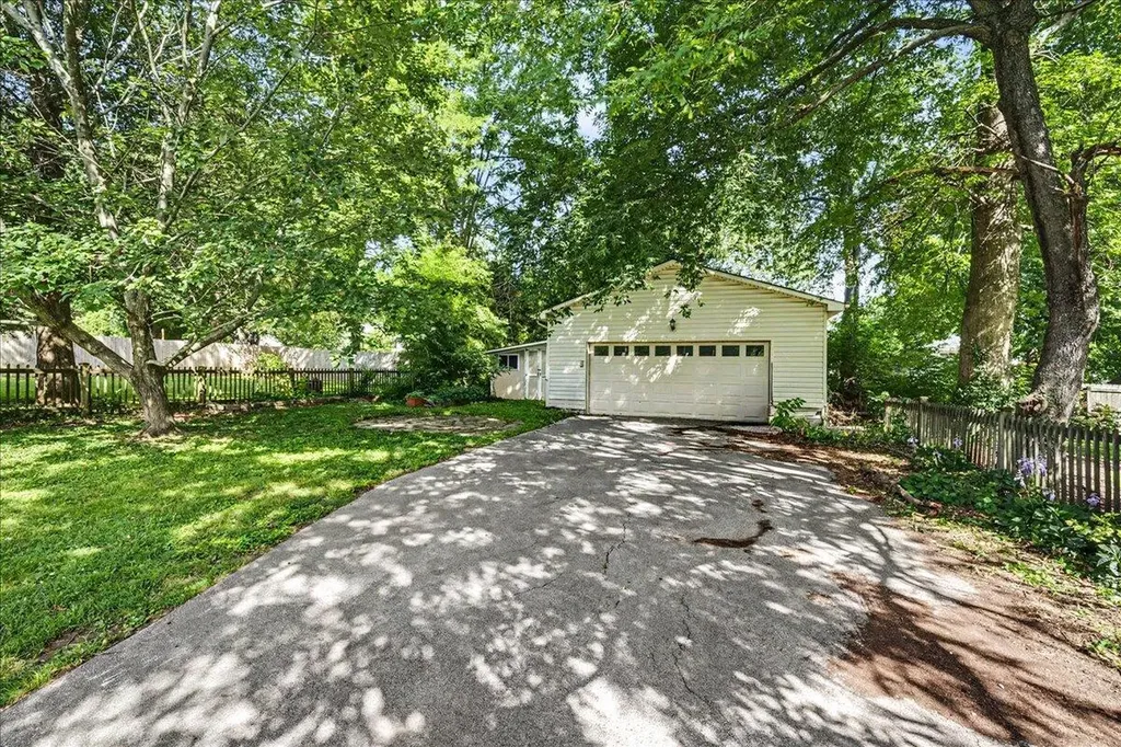 321 Mcdowell Road Lexington KY 40502