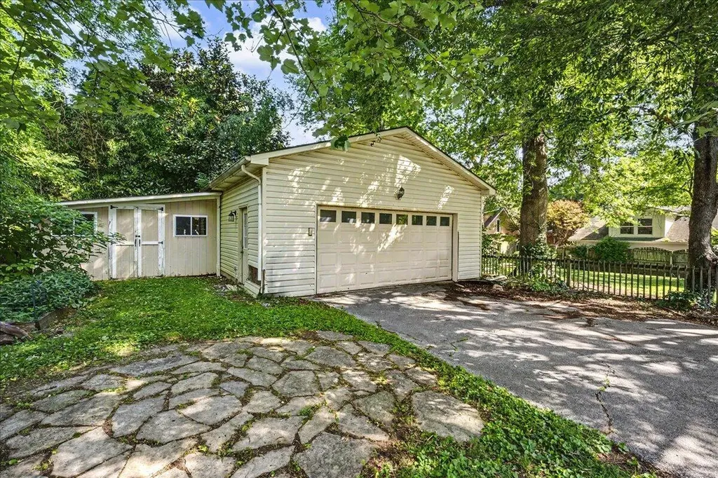 321 Mcdowell Road Lexington KY 40502