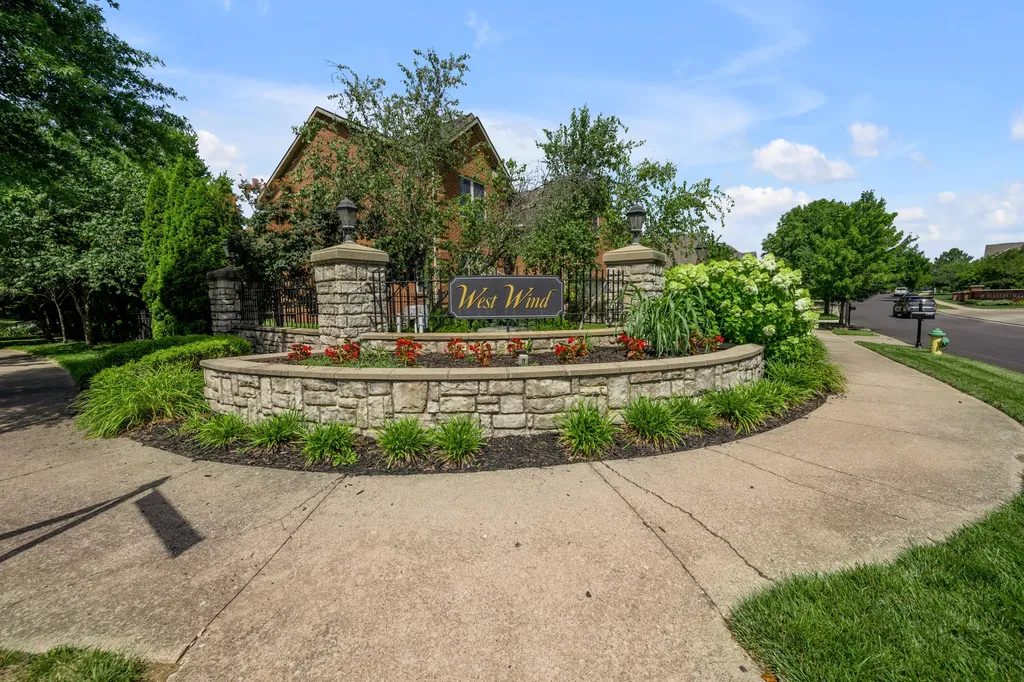 2468 Franks Way Lexington KY 40509
