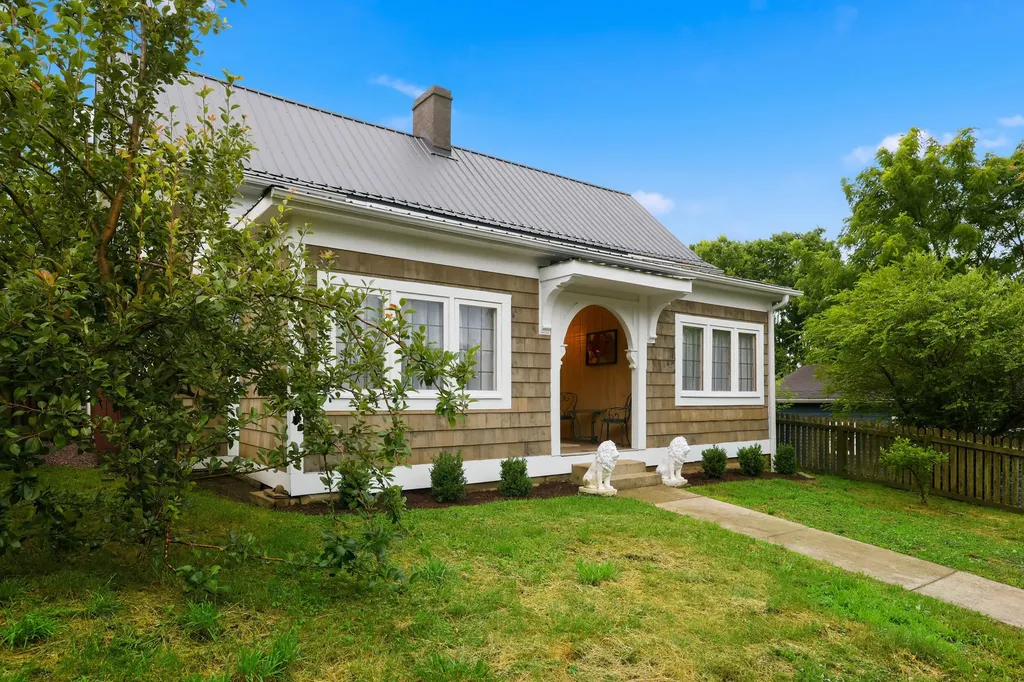 107 Elm Street Mt Sterling KY 40353