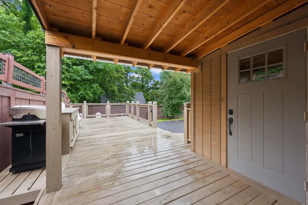 107 Elm Street Mt Sterling KY 40353