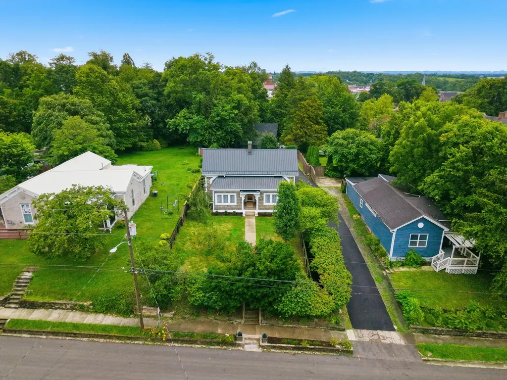 107 Elm Street Mt Sterling KY 40353