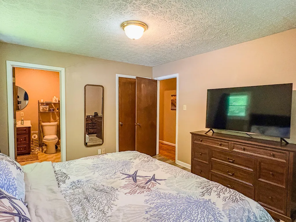 2290 Shryocks Ferry Road Versailles KY 40383