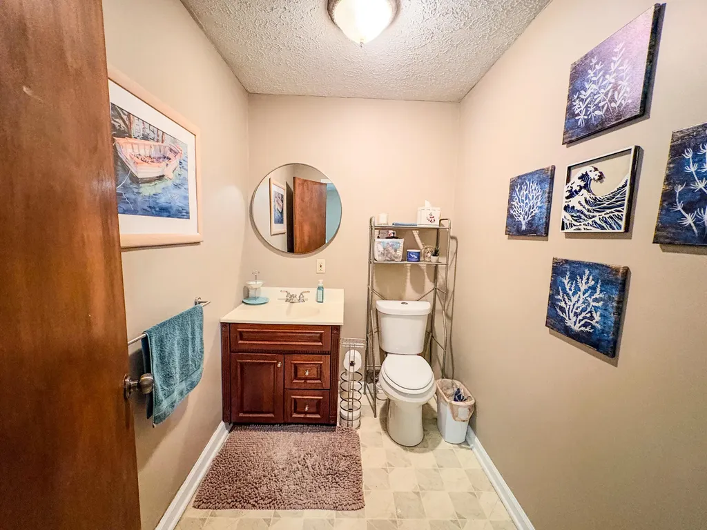 2290 Shryocks Ferry Road Versailles KY 40383