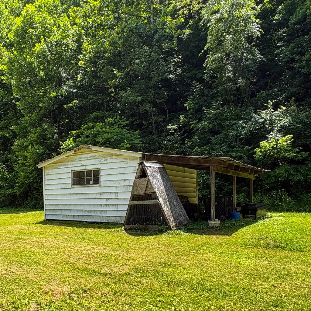 2290 Shryocks Ferry Road Versailles KY 40383