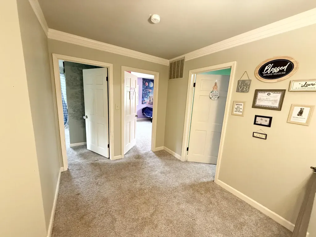 1905 Gatesborough Circle Murray KY 42071