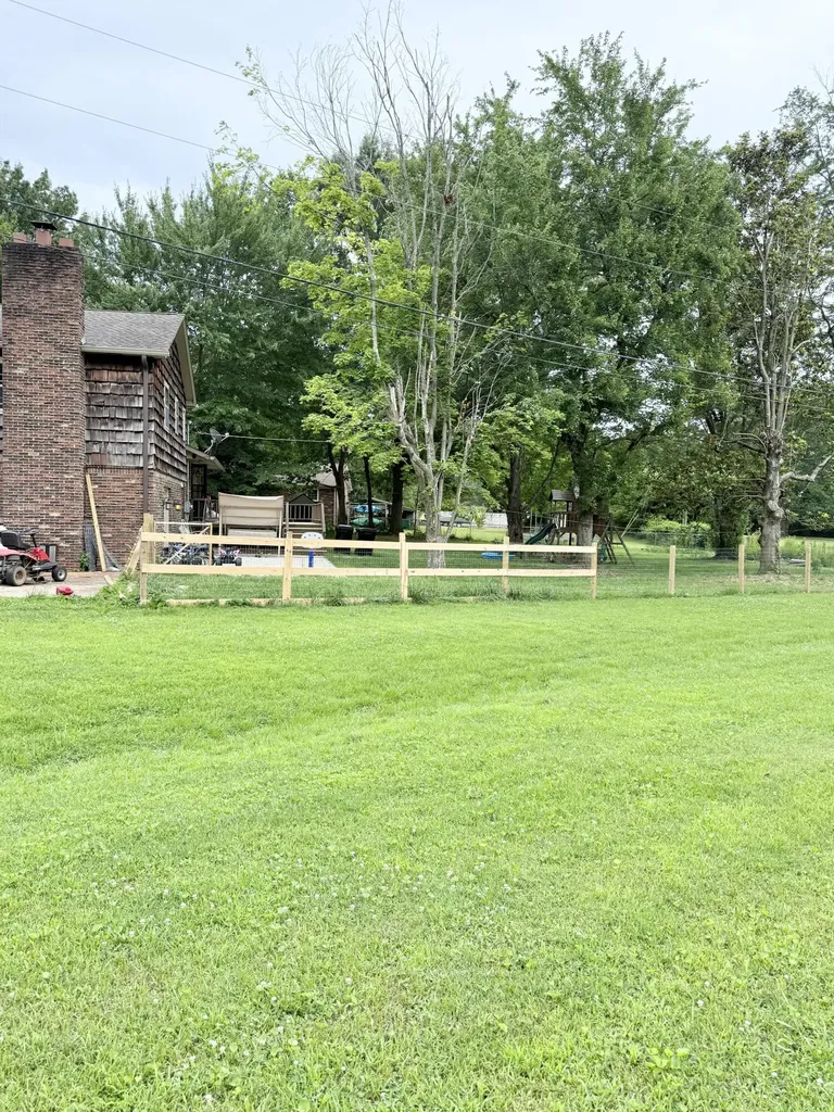 1905 Gatesborough Circle Murray KY 42071