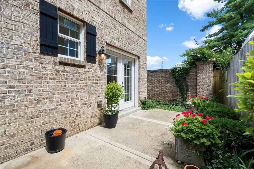 512 Maryland Avenue Lexington KY 40508