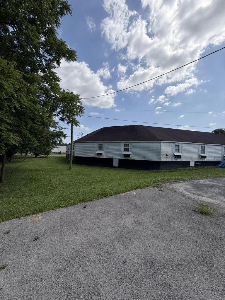 1350 S Main Street London KY 40741