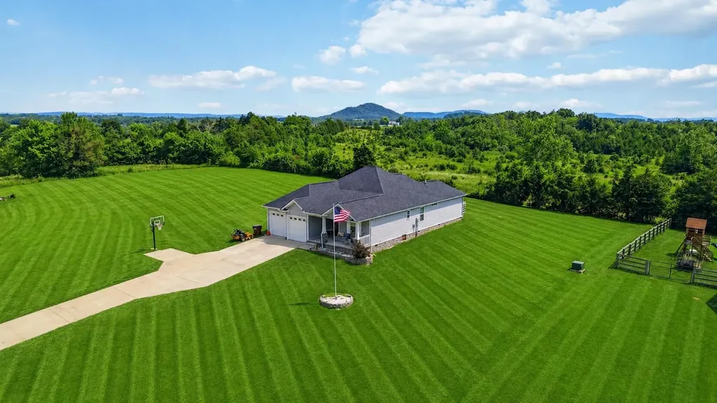 184 Crossing View Drive Berea KY 40403