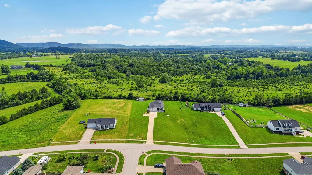 184 Crossing View Drive Berea KY 40403
