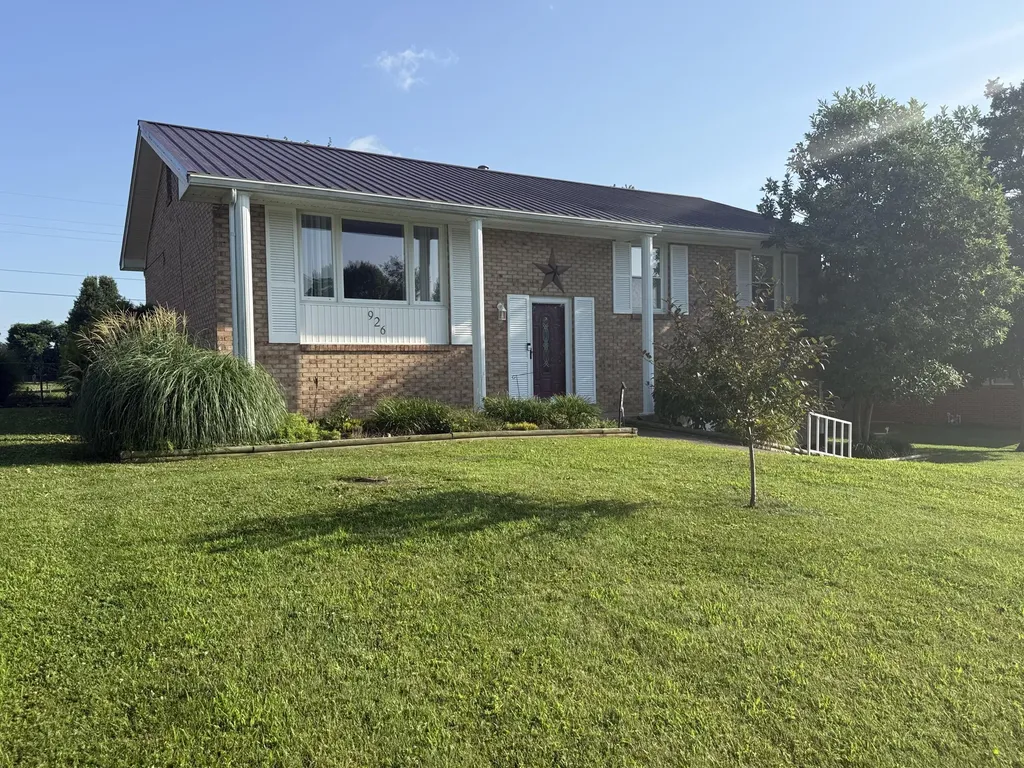 926 Riverside Drive Harrodsburg KY 40330