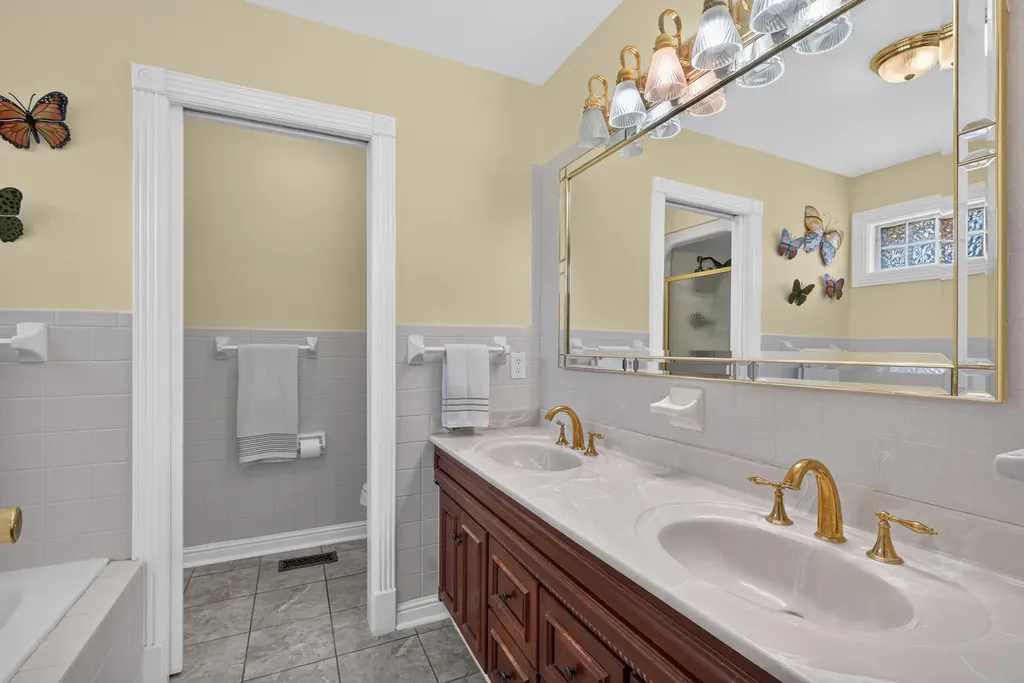 107 Squires Pointe Road Paris KY 40361