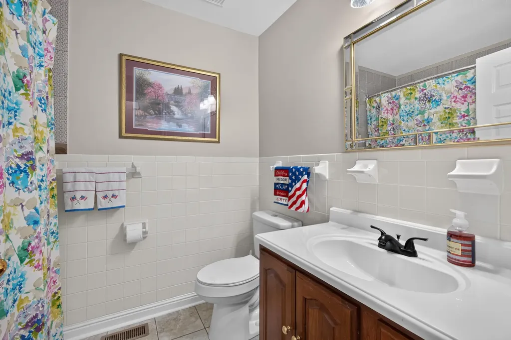 107 Squires Pointe Road Paris KY 40361