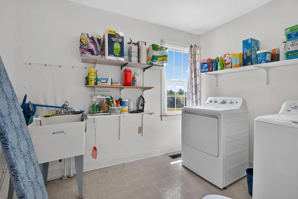 107 Squires Pointe Road Paris KY 40361