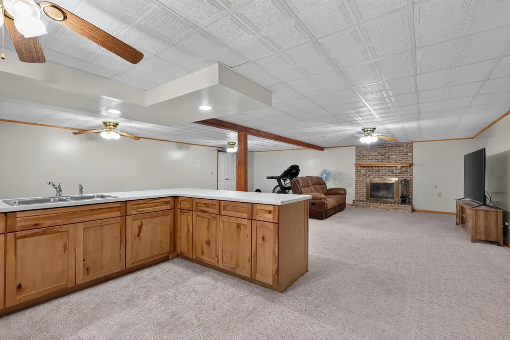 107 Squires Pointe Road Paris KY 40361