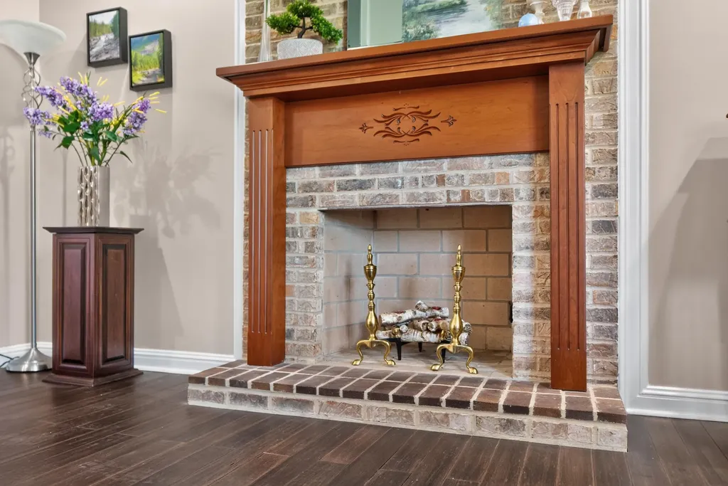 107 Squires Pointe Road Paris KY 40361