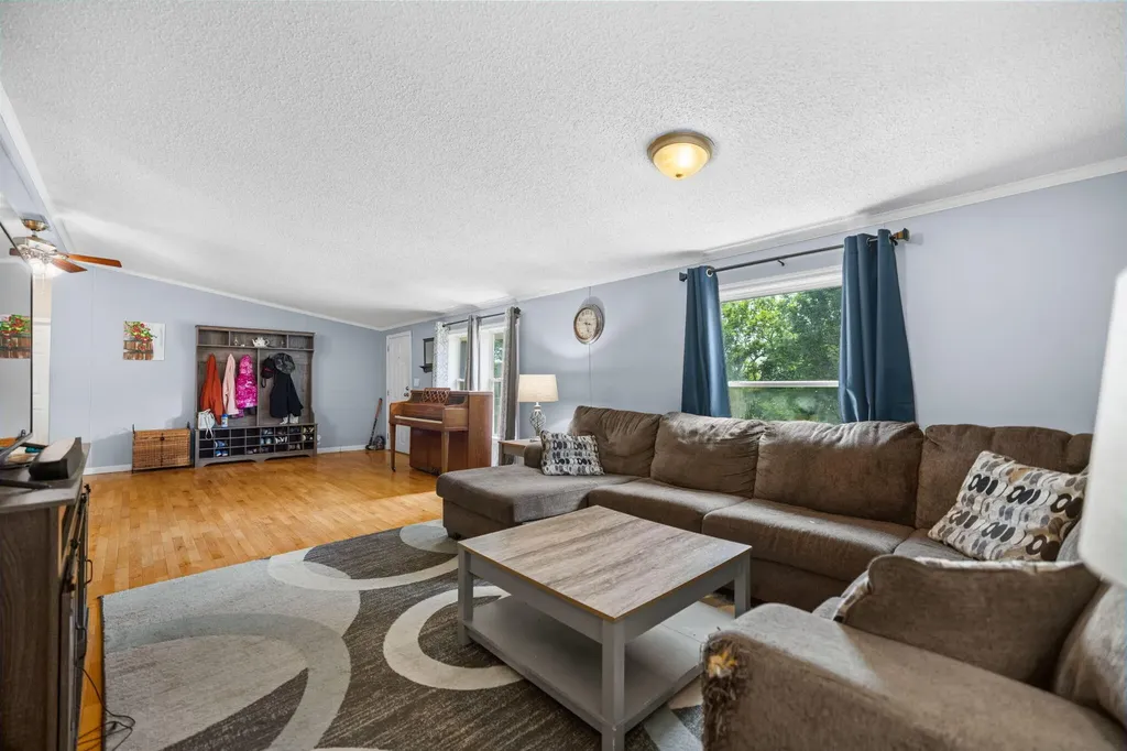 3318 Rogers Road Lancaster KY 40444