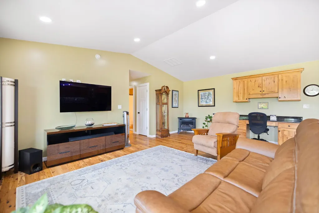 849 Paradise Camp Road Harrodsburg KY 40330