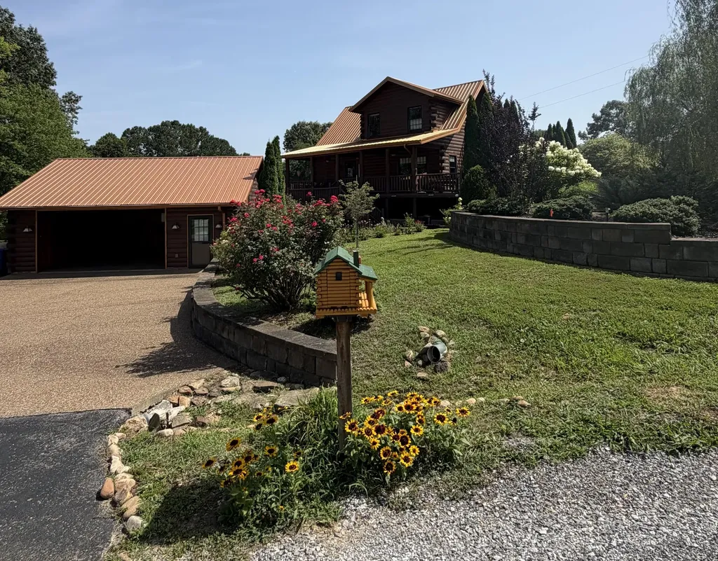 484 Blue Springs Boulevard Cadiz KY 42211