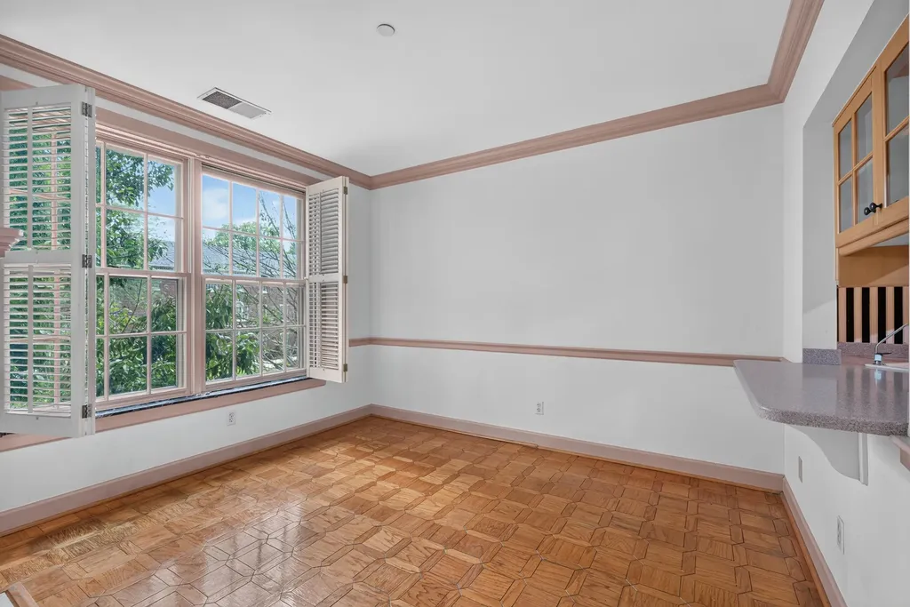 111 Woodland Avenue Lexington KY 40502