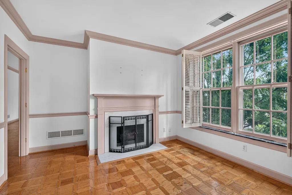 111 Woodland Avenue Lexington KY 40502
