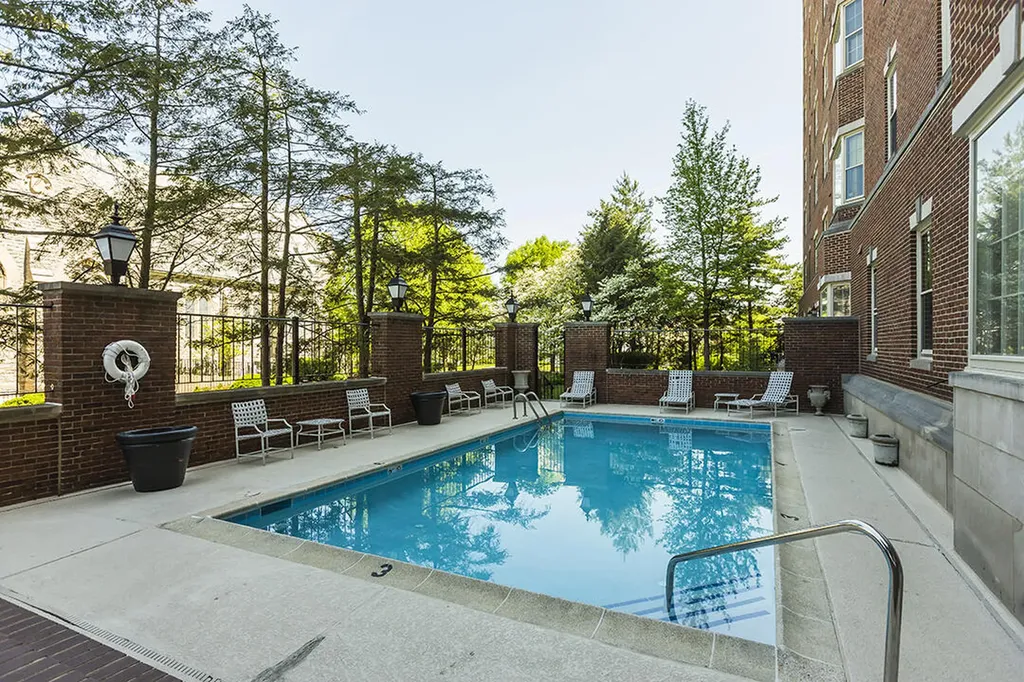 111 Woodland Avenue Lexington KY 40502