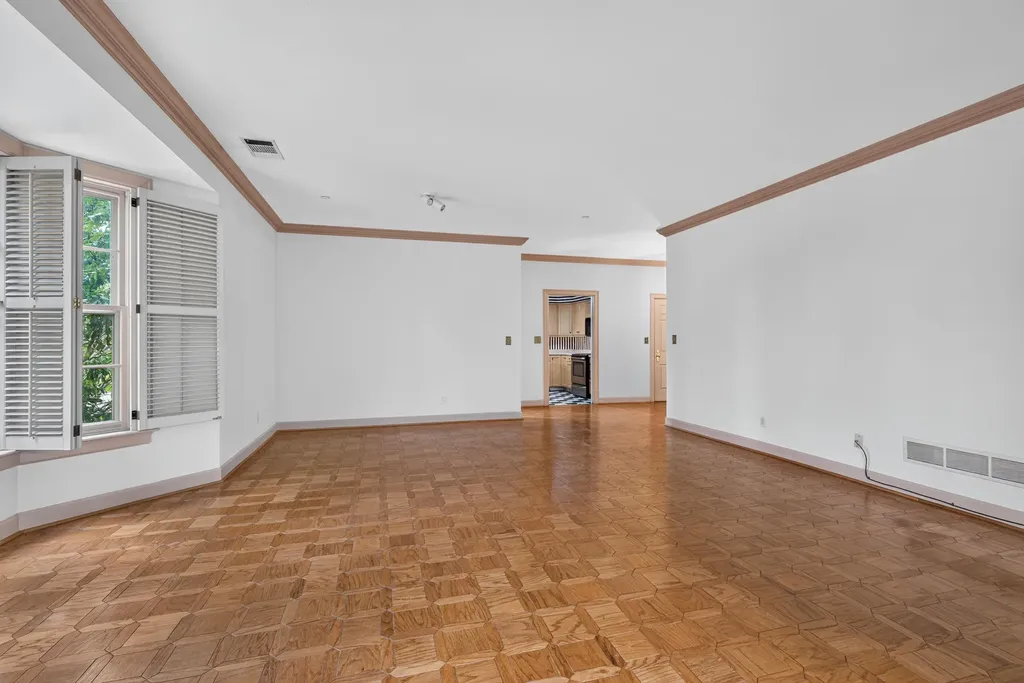 111 Woodland Avenue Lexington KY 40502