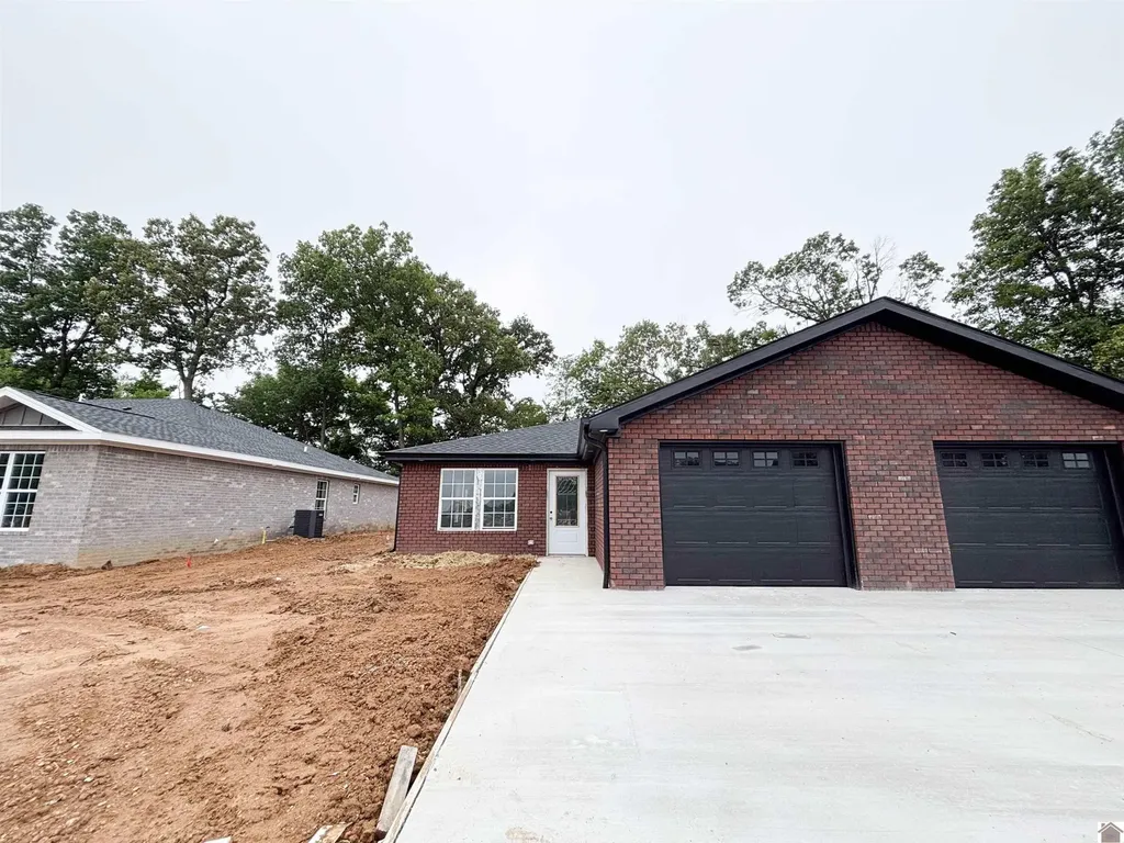 161 Blanton Court Paducah KY 42003