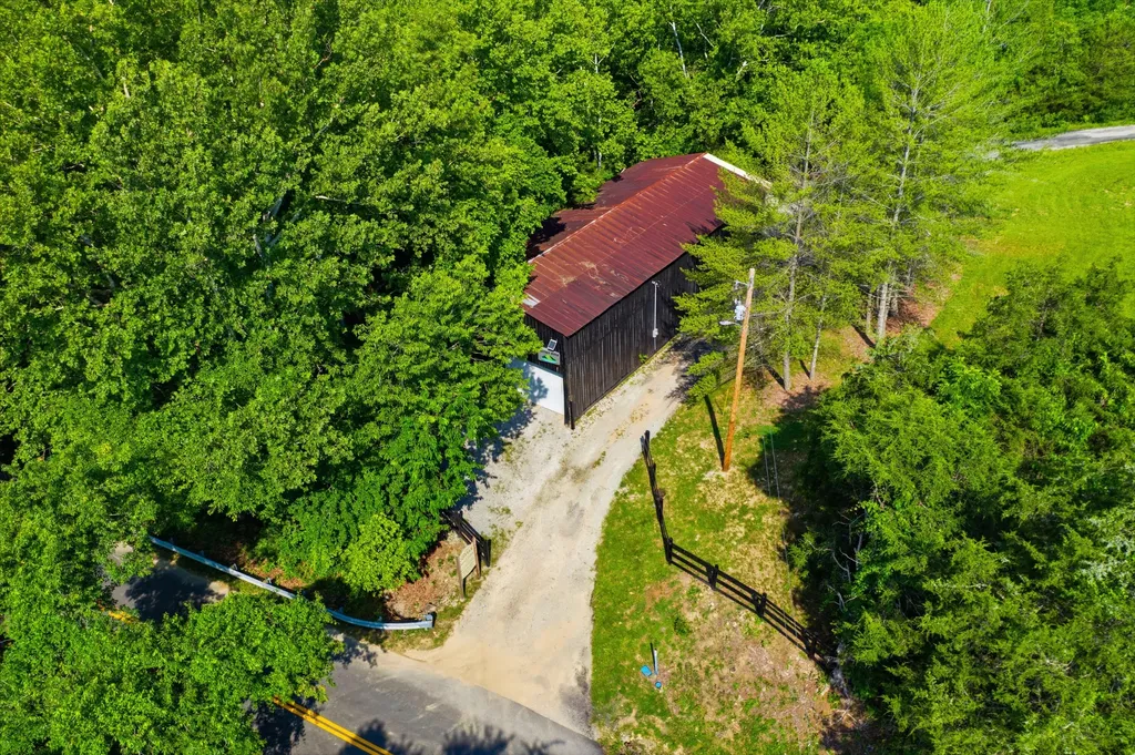 2250 Willisburg Lane Lawrenceburg KY 40342