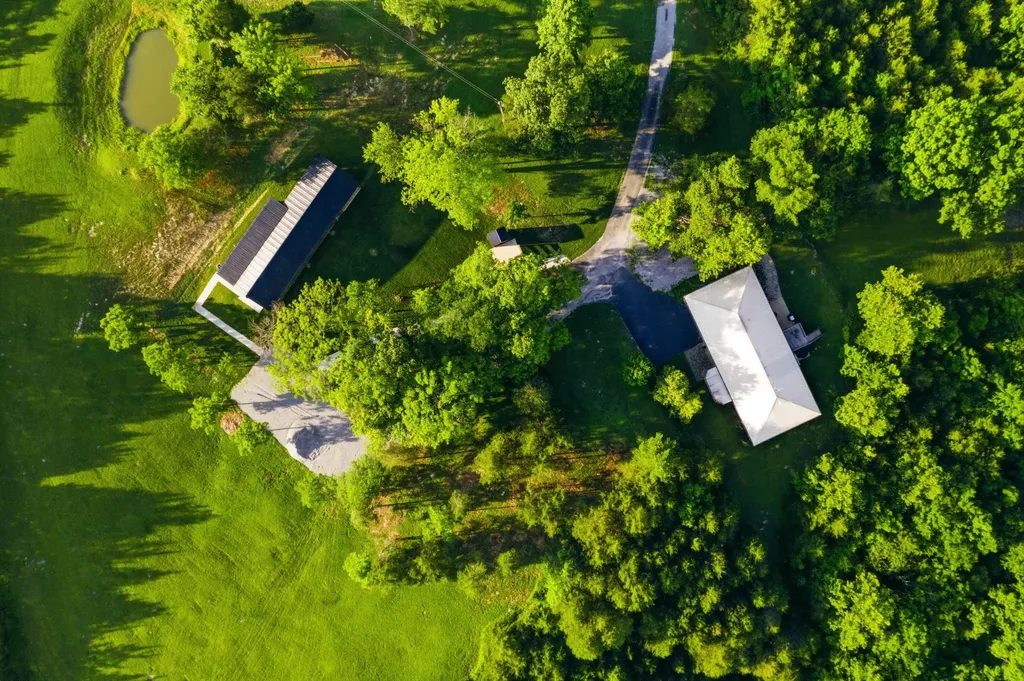 2250 Willisburg Lane Lawrenceburg KY 40342