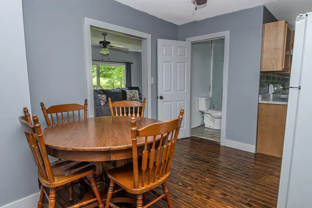 1797 E Clack Mountain Road Clearfield KY 40313