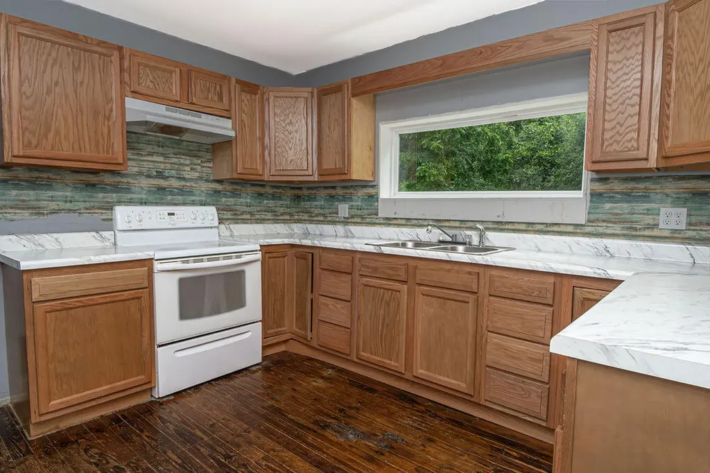 1797 E Clack Mountain Road Clearfield KY 40313