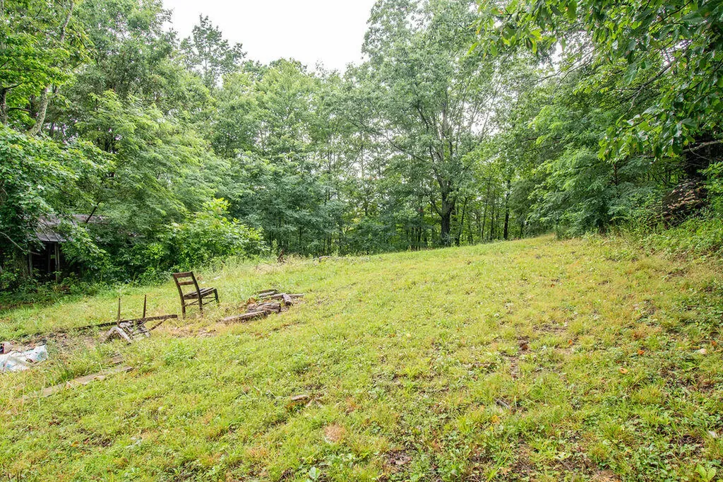 1797 E Clack Mountain Road Clearfield KY 40313