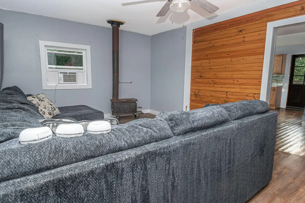 1797 E Clack Mountain Road Clearfield KY 40313